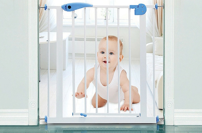 Best Baby Safety Gate in 2020 - Baby Safety Gate Reviews